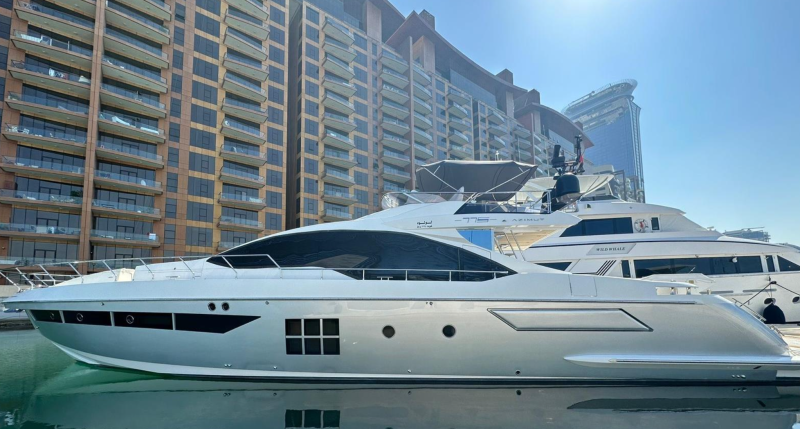 2015 Azimut 77
